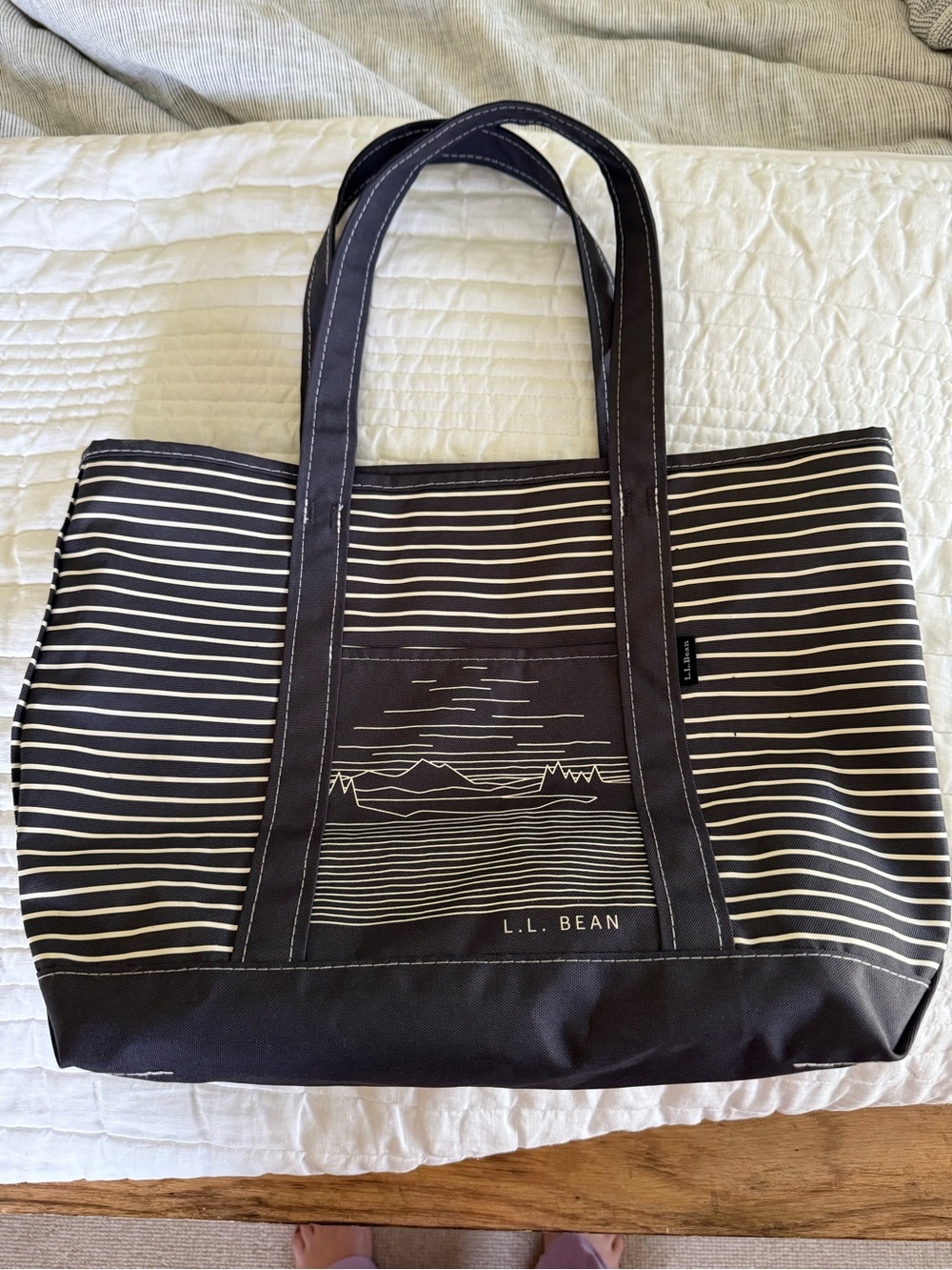 L.L. Bean Striped Everyday Lightweight Tote Bag in Navy and White